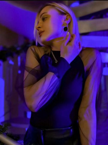 Анастасия Студентка Блондинка